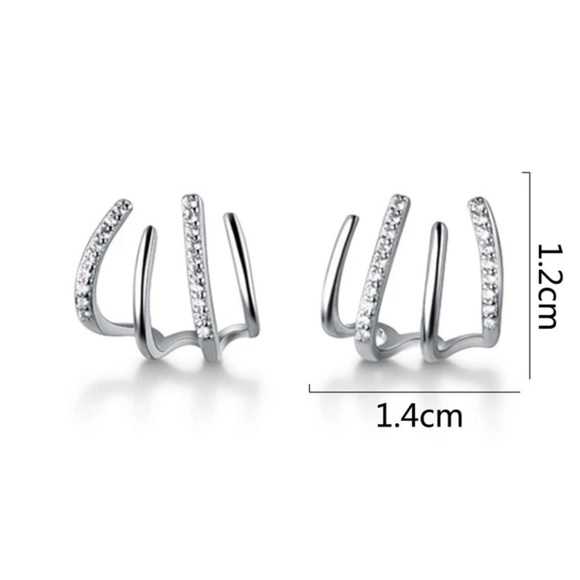 Cubic Zirconia Claw Earring - Picture 3 of 4